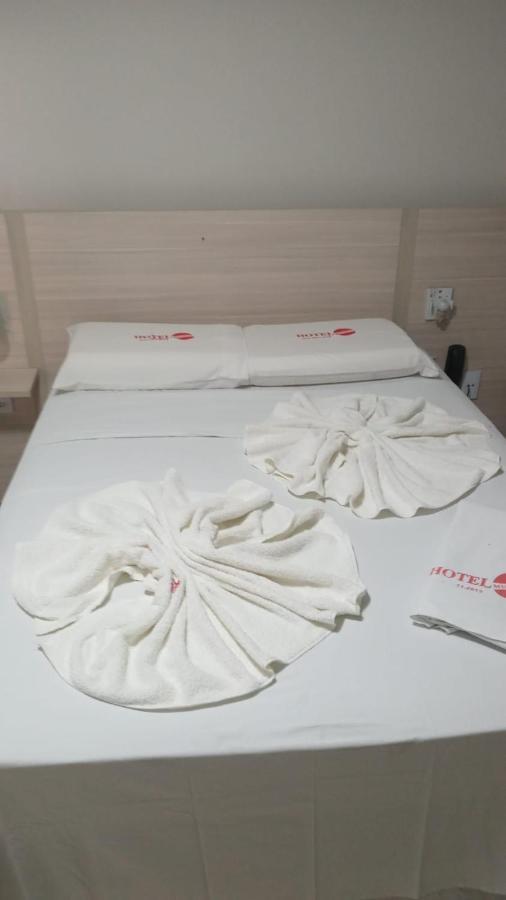 Hotel Mundial Patos  Eksteriør billede